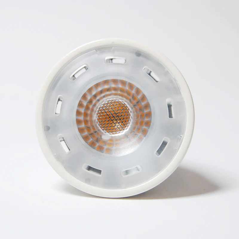 High Quality 6W 3000K GU10 base 400 LM Flood 38 MR16 / PAR16  LED Bulb - Image 3
