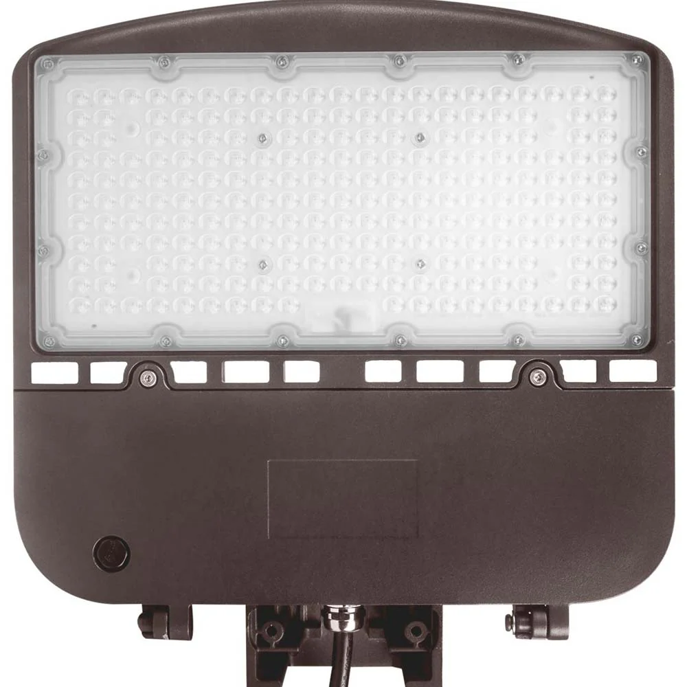 LED Area Light Type III 100W Bronze Finish 5000K 277-480V - Image 3