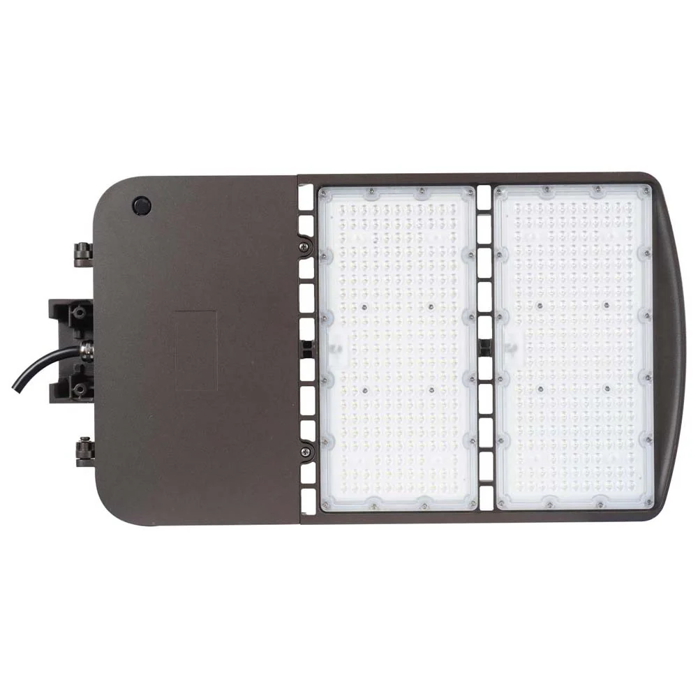LED Area Light Type III 300W Bronze Finish 4000K 120-277V - Image 3